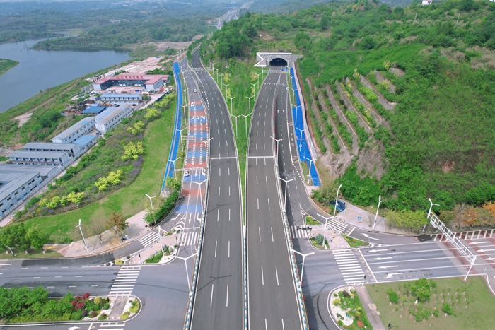 K8官网 - 天生赢家·一触即发